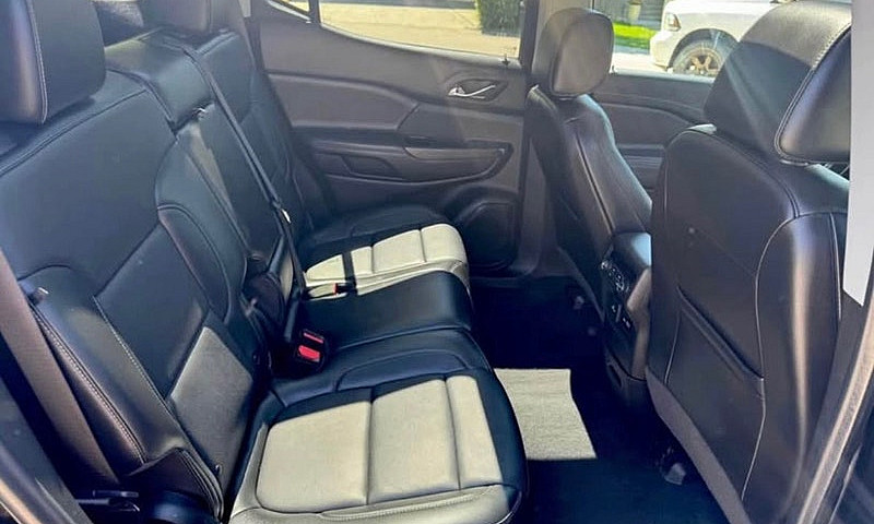 2021 Gmc Acadia Slt...