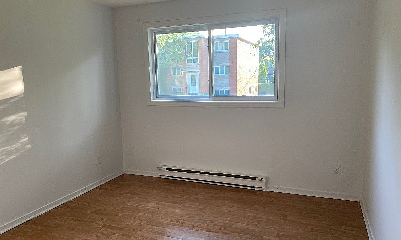 Logement 5 1/2...