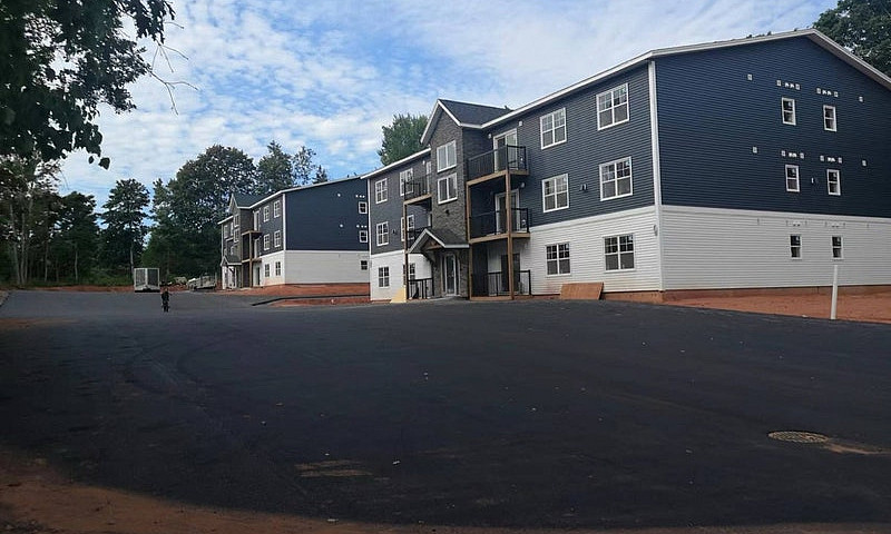 Modern 2-Bedroom Apa...
