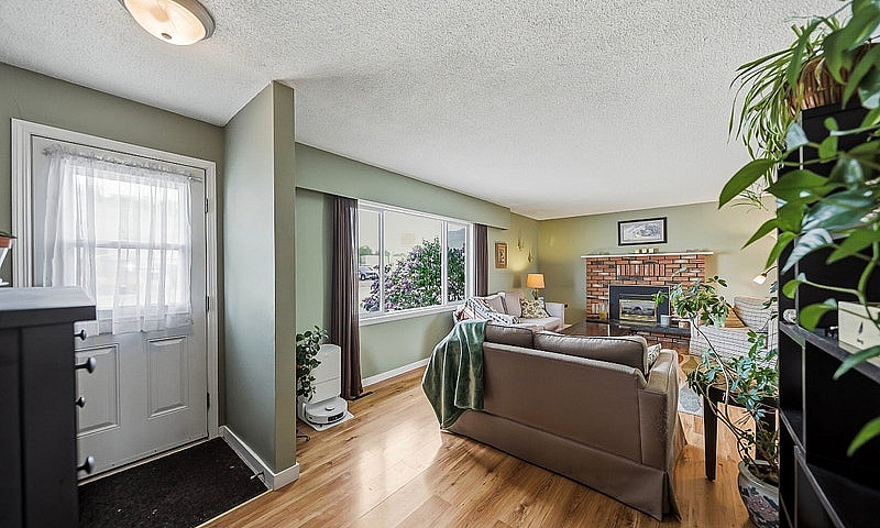 1125 Halston Avenue...