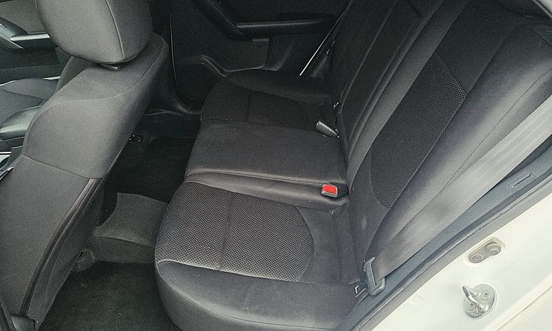 2012 Kia Forte5...