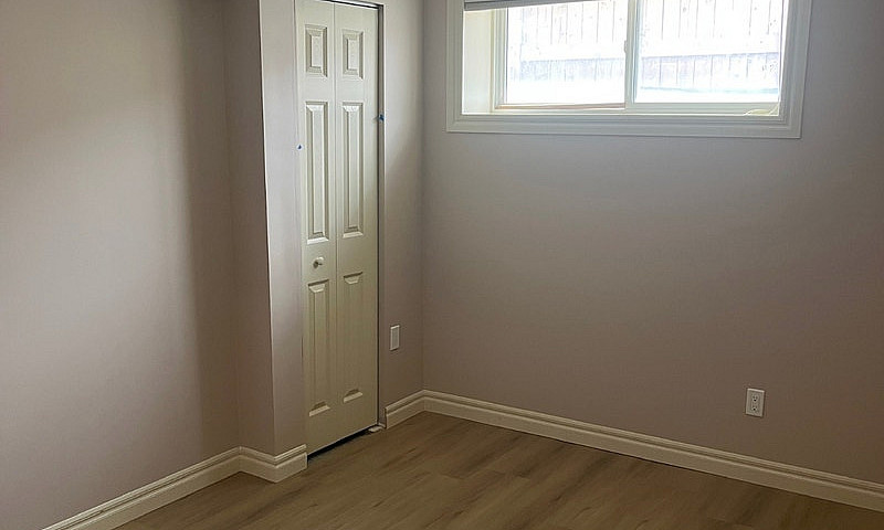 2 Beds 1 Bath Baseme...
