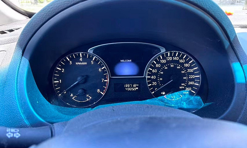 Nissan Altima Sv...