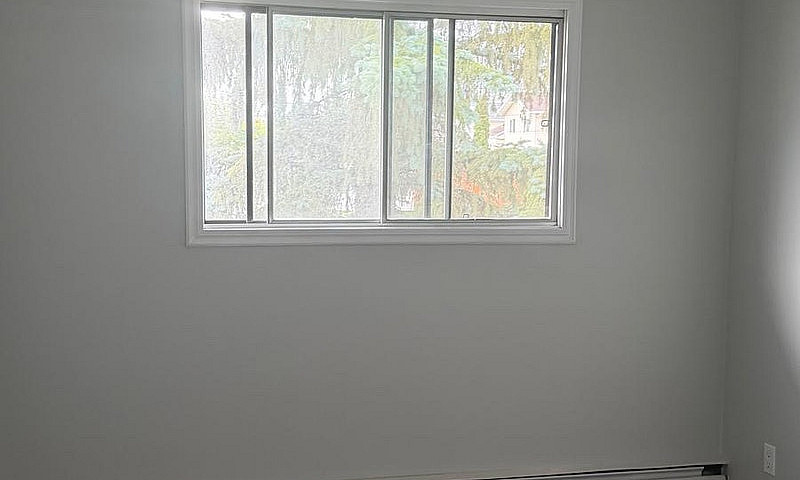3 Bedrooms Apartment...