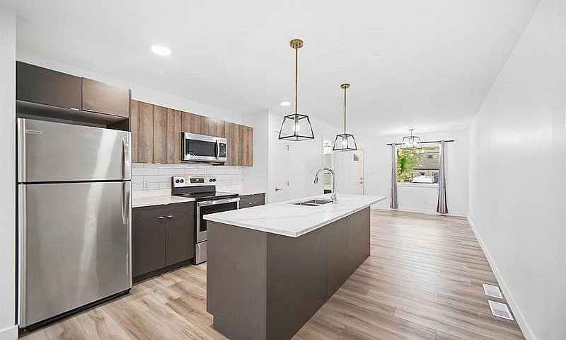 3 Bed Main Floor And...