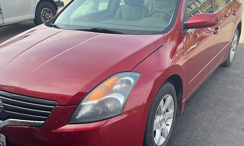 2009 Altima 289K Km ...