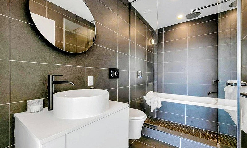 Elegant Bedroom Bath...