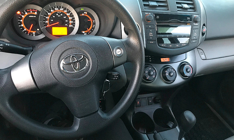 2010 Toyota Rav 4 - ...