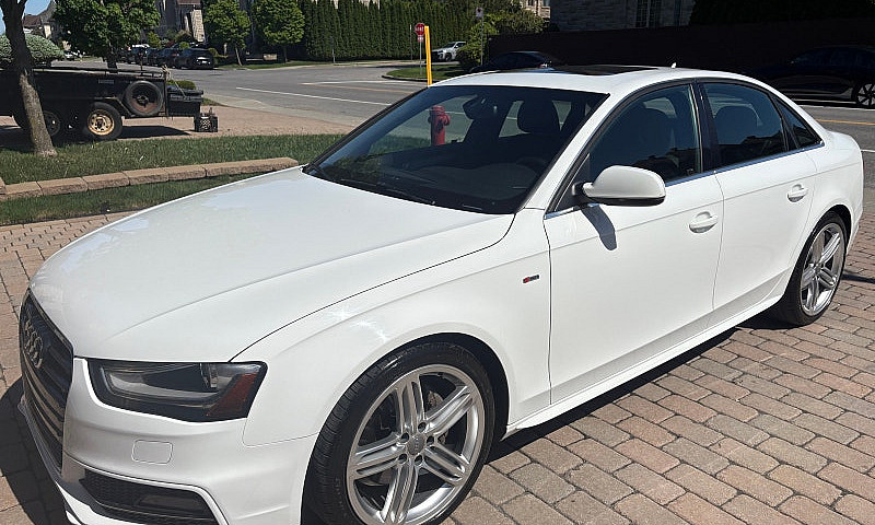 Audi A4 (S Line Comp...