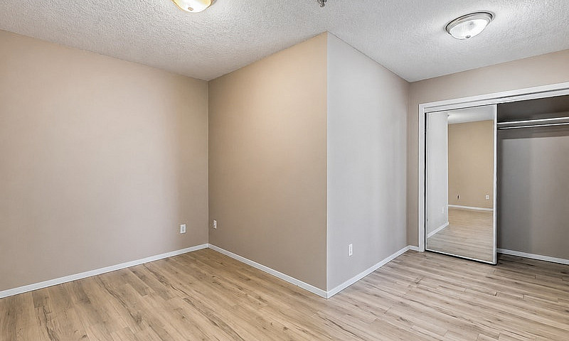 2 Bed 2 Bath + Den C...