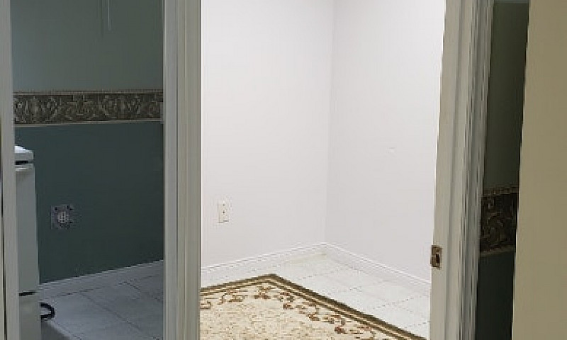 1 Bedroom Basement A...