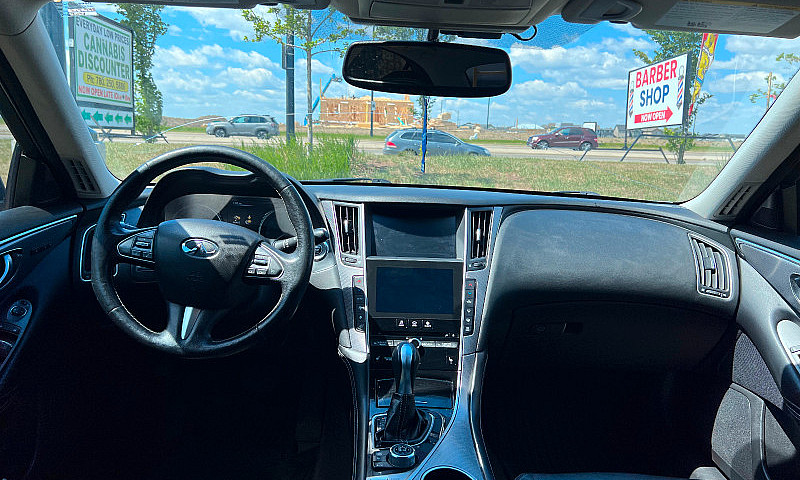 2016 Infinity Q50...