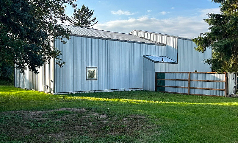 4 Bedroom Home With ...