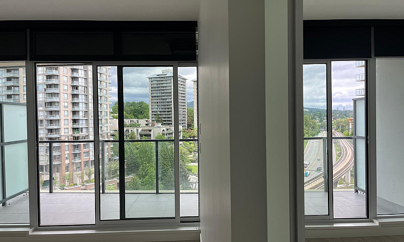 Condo W/ Parking | $...