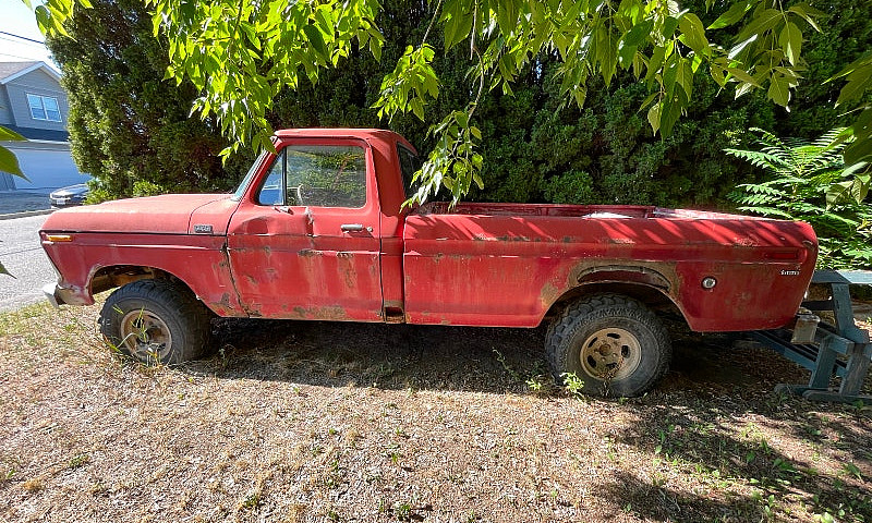 1975 Ford F100 4X4...