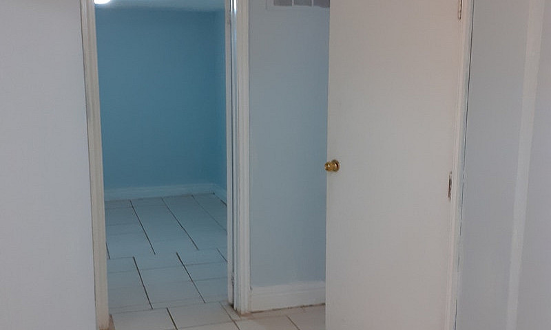 Basement 2Bedroom Un...
