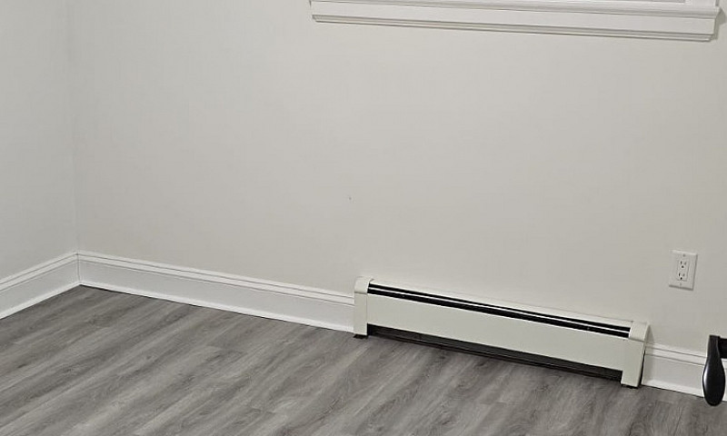 In West Newton 2 Bed...