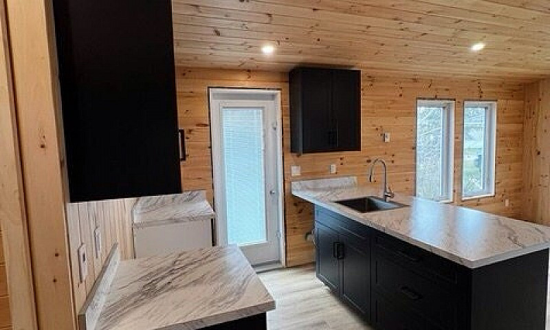 Enjoy Tiny Home Livi...