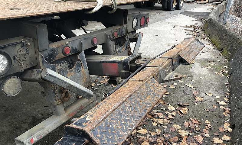 2007 Ford F750 Roll ...