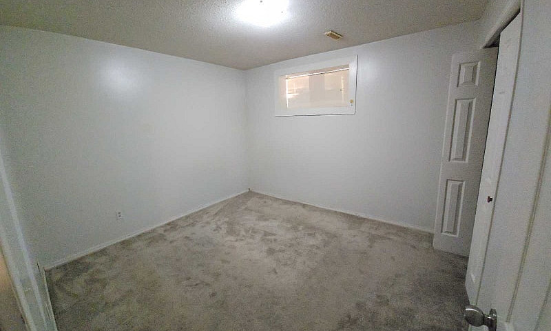 2 Bedrooms Basement ...