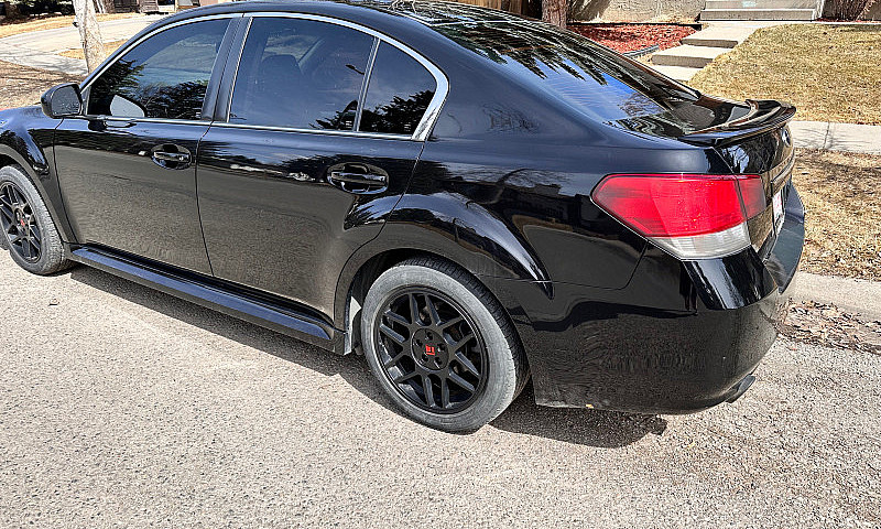 2011 Subaru Legacy 2...