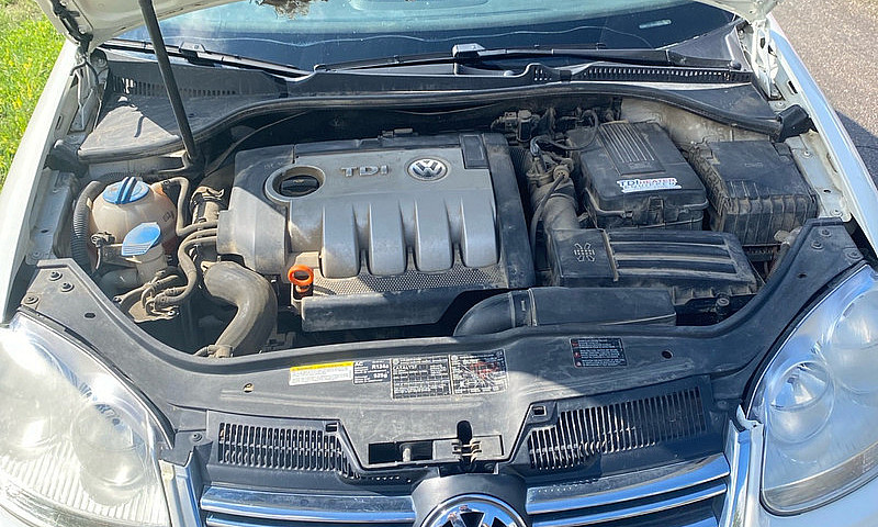 2008 Volkswagen Jett...