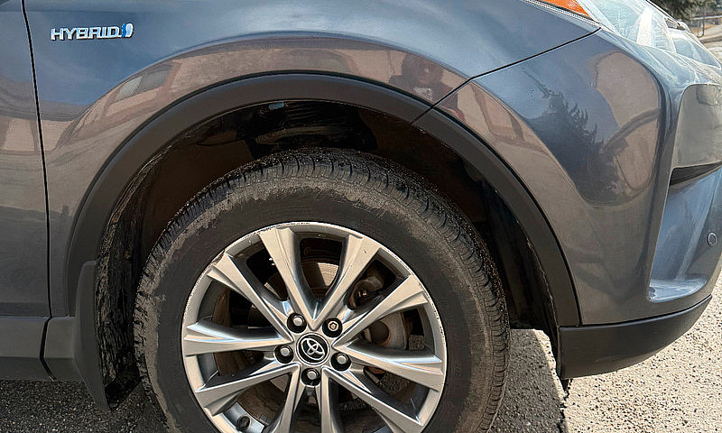 Rav4  Hybrid...
