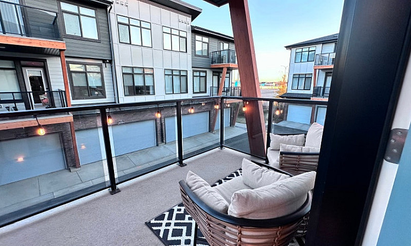 Modern 3-Bedroom, 2....