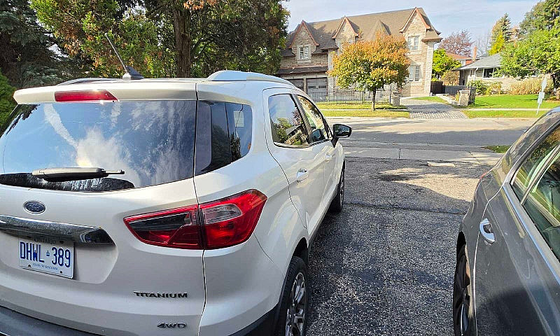2018 Ford Ecosport T...