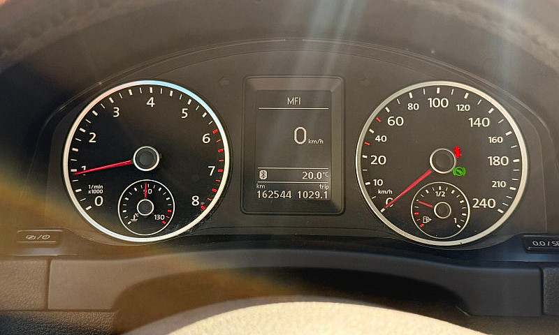 2015 Volkswagen Tigu...