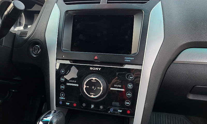 Ford Explorer Sport ...