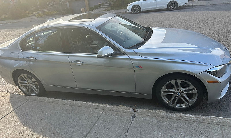 Bmw 2014 320I...