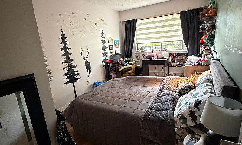 Spacious 2Bds, 2Bath...