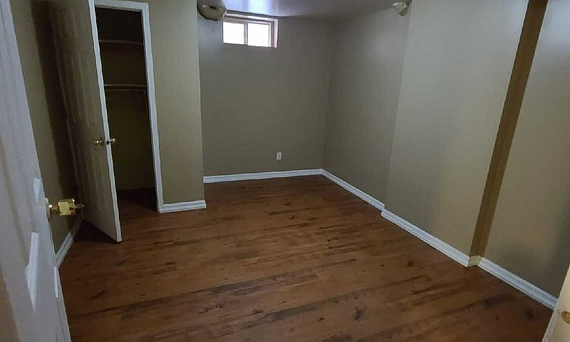 Room For Rent...