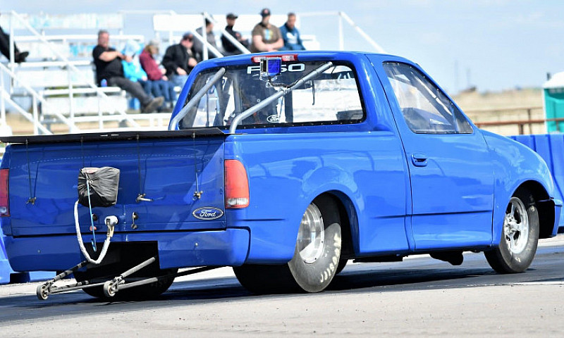 Drag Race Truck ...
