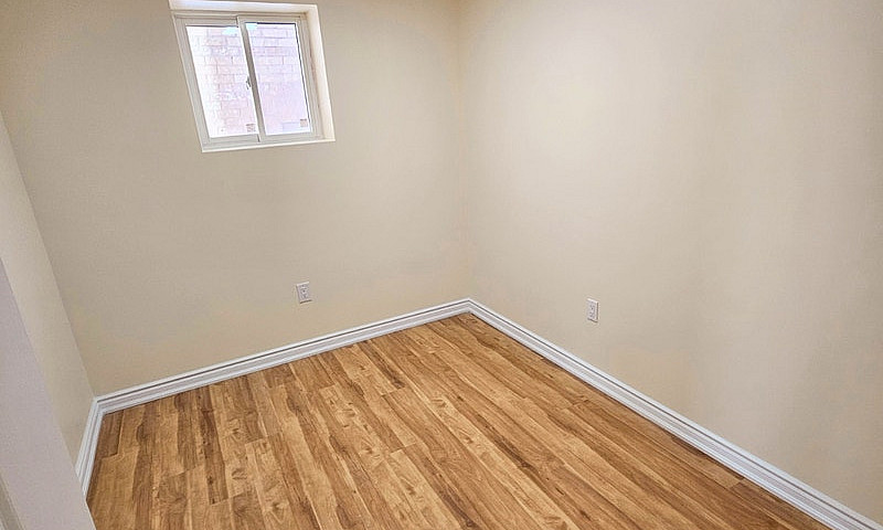 2 Bedroom Basement F...
