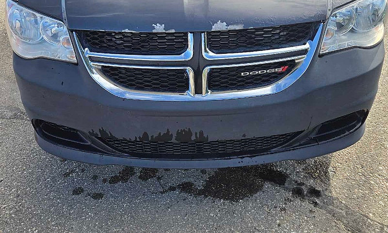 2017 Dodge Caravan 1...