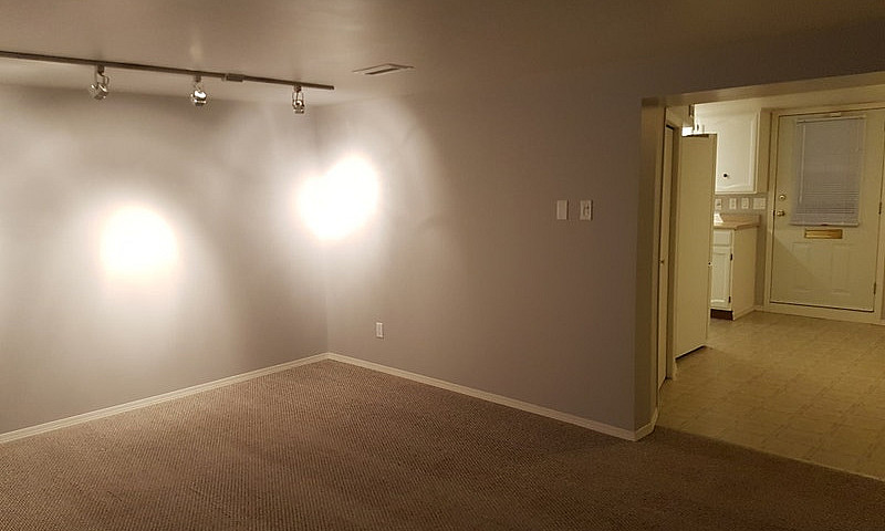 2Bed 1Ba Bsmt Suite...
