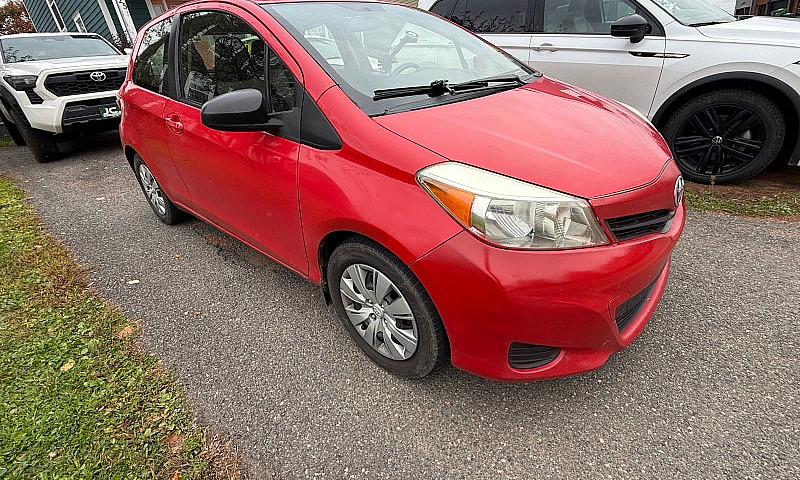 2013 Toyota Yaris Ha...