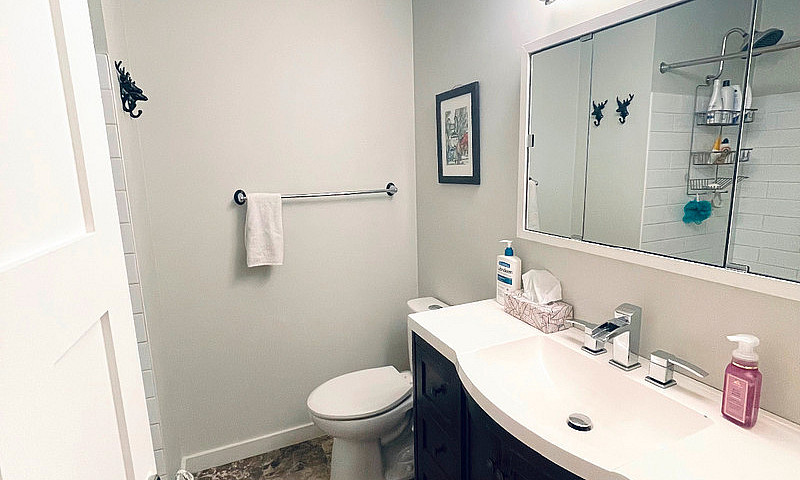 Private 3 Bed 3 Bath...