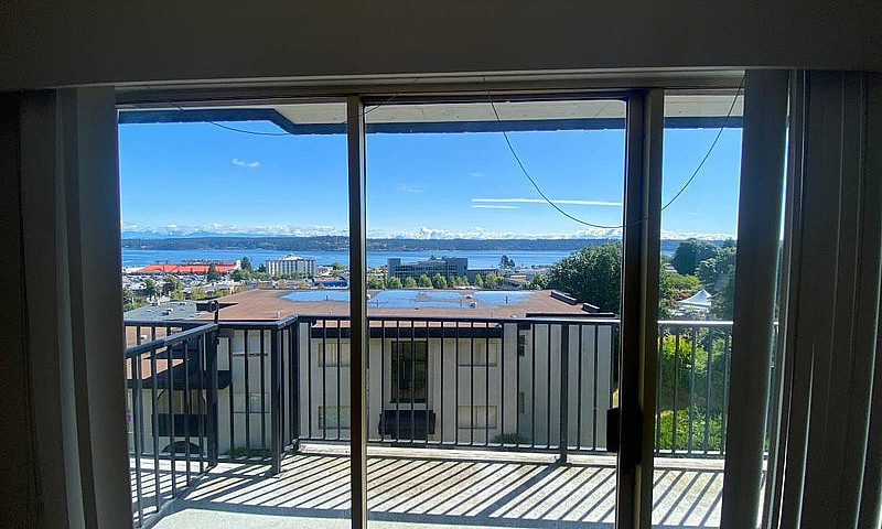 Ocean View Apartment...
