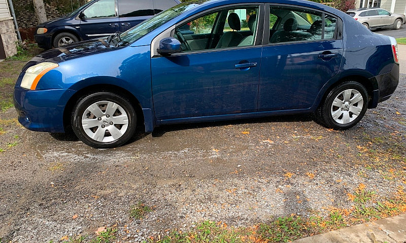 Nissan Sentra 2010 A...