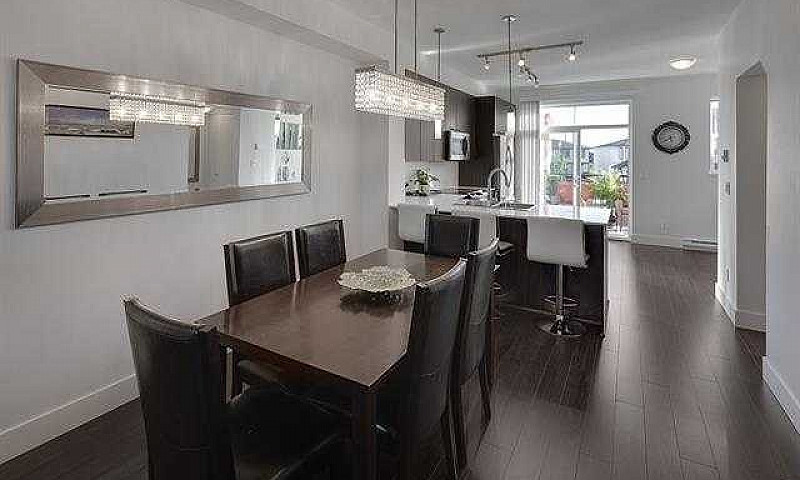 Townhouse For Rent...