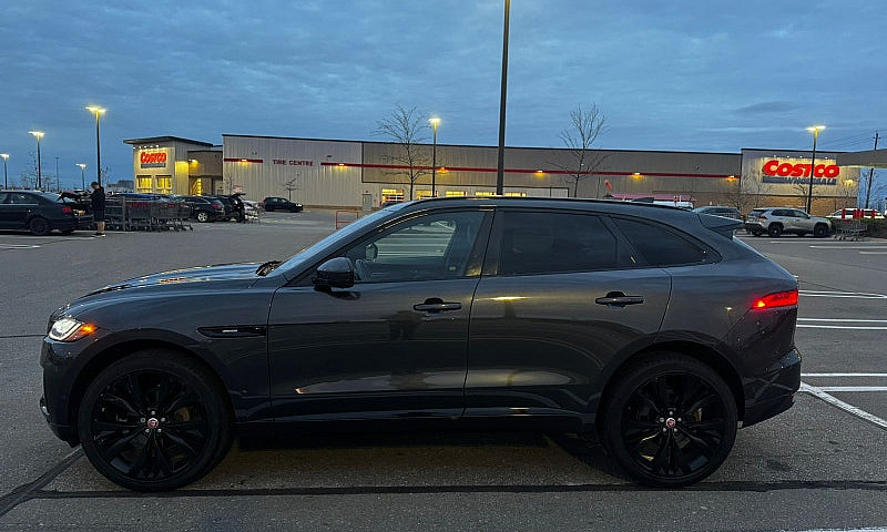 Jaguar F-Pace R-Spor...
