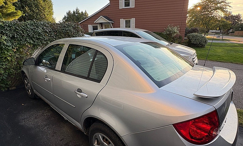 2009 Pontiac G5 Seda...