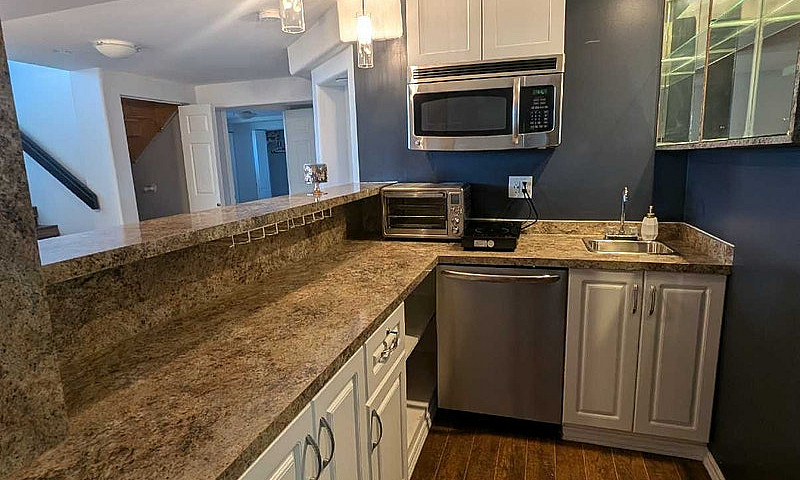 2 Br Furnished Basem...