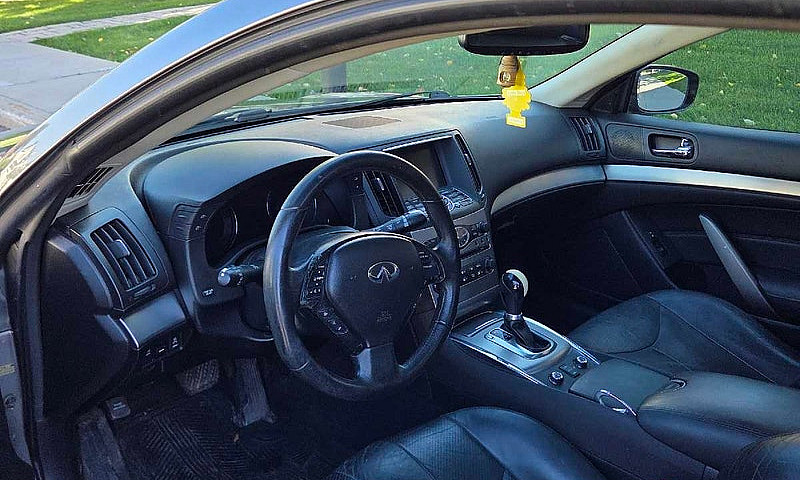 Infiniti G37X 2010...