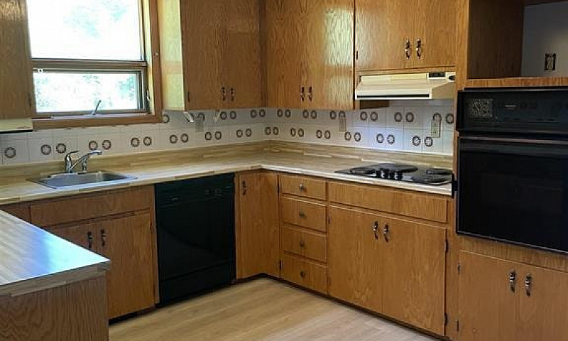 Private Home On 4.63...
