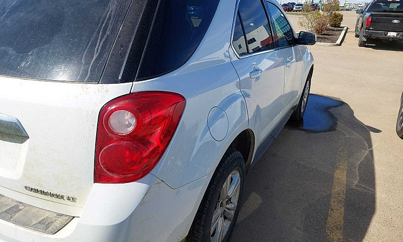 White Chevrolet Equi...