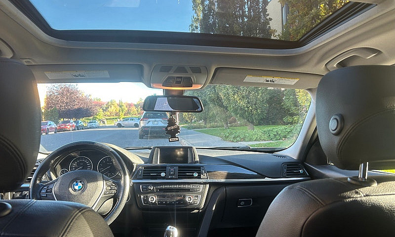 Bmw 2014 320I...